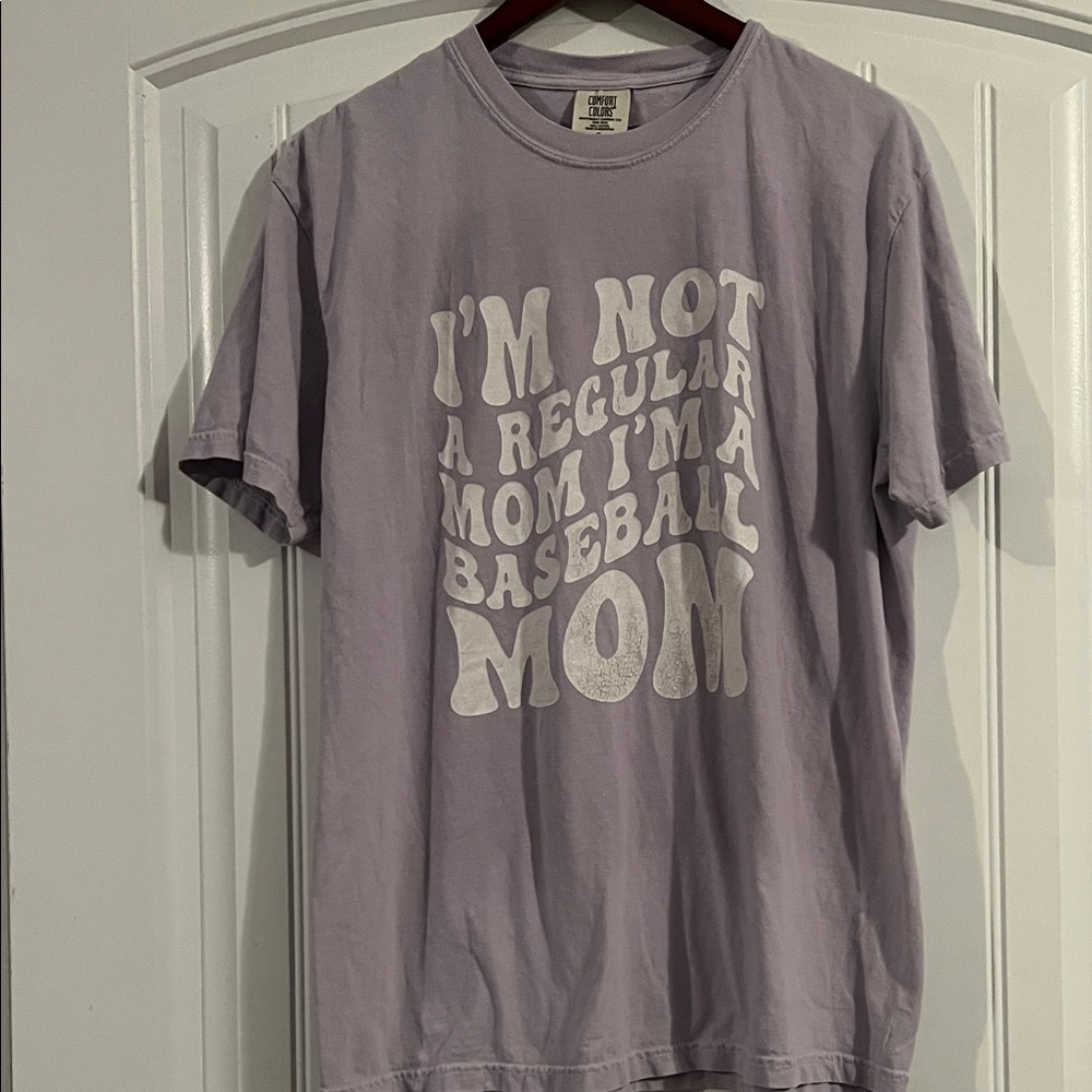 Im Not a regular MOM Im a Baseball Mom T Shirt Large
